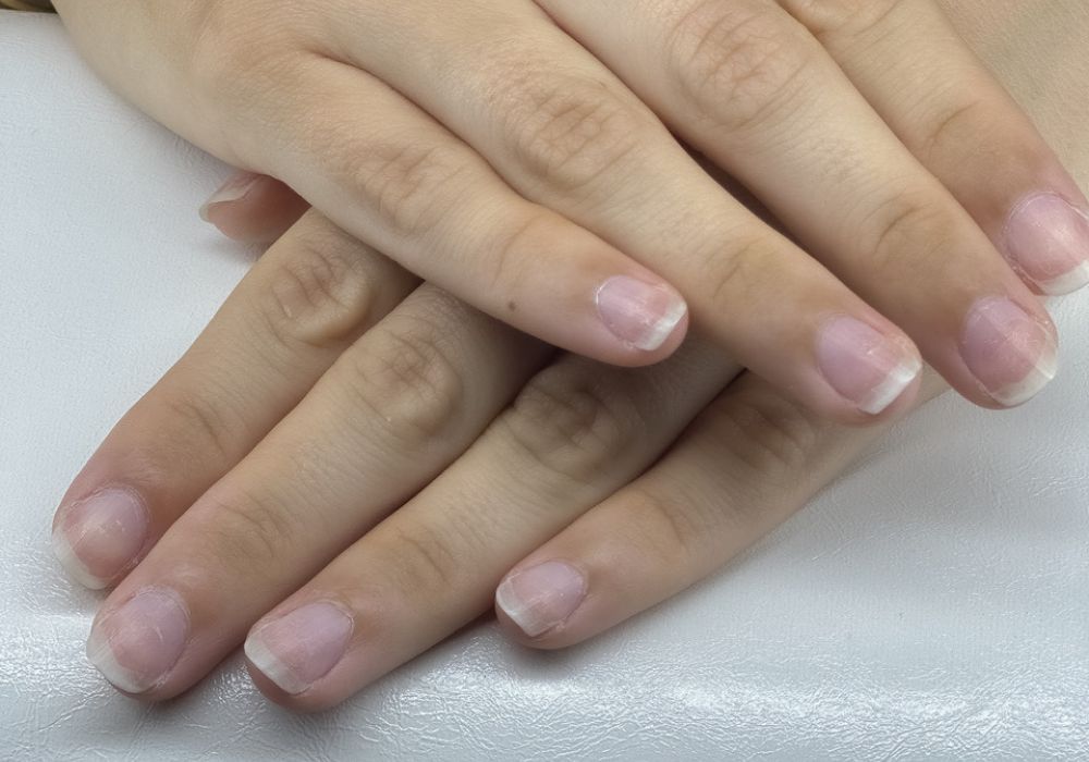 Onglerie – Dépose semi-permanent + limage (mains ou pieds)
