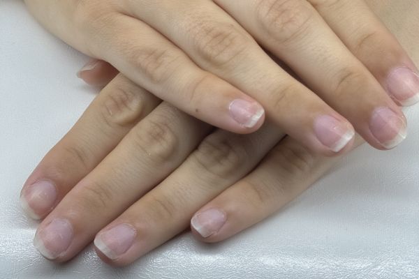 Onglerie – Démaquillage de l&rsquo;ongle (mains ou pieds)